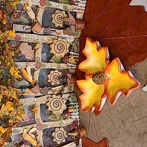 WCL Leaf Shaped Serveware Snack Display Accent Tray